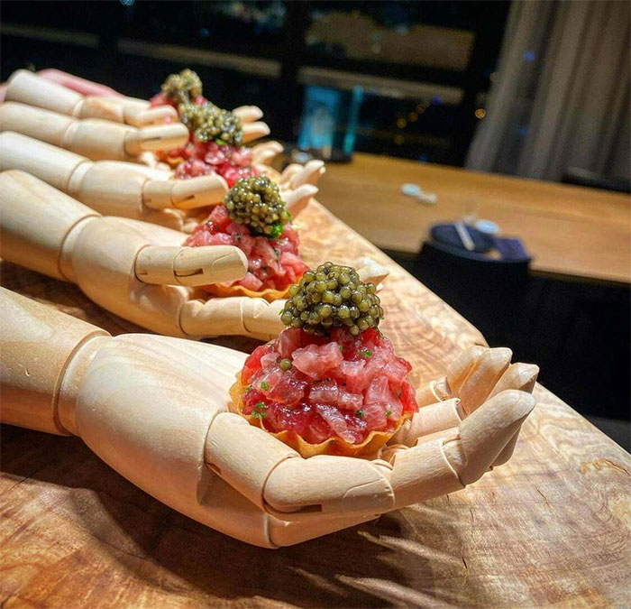 Hand Tuna