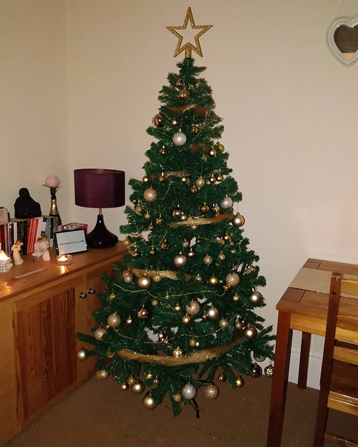 After 2 Years Of Living Alone, I Finally Afforded A Christmas Tree And Decorations. Doesn't Seem Like Much But I'm Proud Of Me