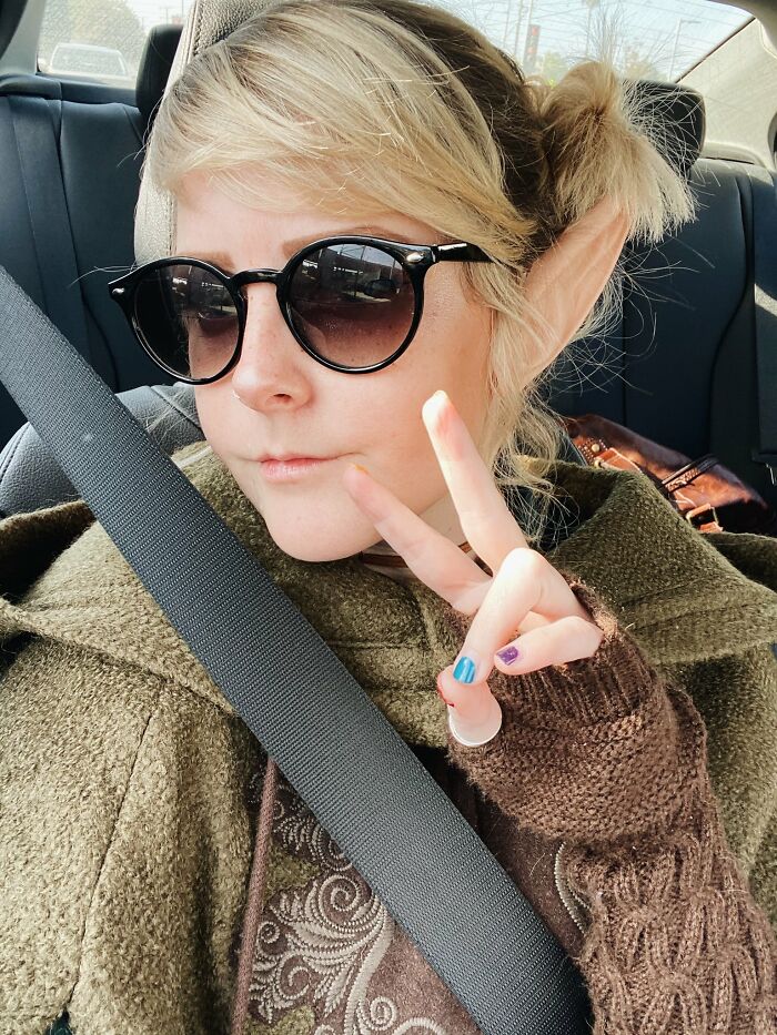 4-Year-Old Feels Lonely In Quarantine, Sets Up A Fairy Garden, Her Neighbor Notices And Pretends To Be A Fairy Named Sapphire For 9 Months 4-Year-Old Feels Lonely In Quarantine, Sets Up A Fairy Garden, Her Neighbor Notices And Pretends To Be A Fairy Named Sapphire For 9 Months