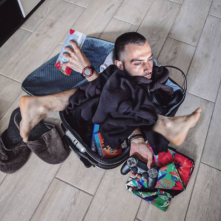 Surreal-Self-Portraits-Photoshop-Art-Andreixps