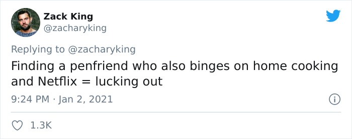 Cat Brings Its Parents A Note From The Neighbors He Visits, They Become Pen Pals With The Cat As Their Postman