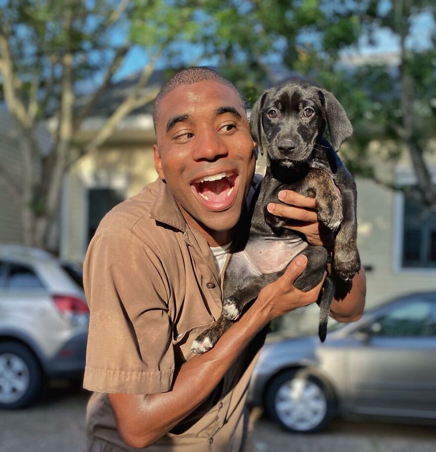 Delivery Man Continues To Take Breaks On The Way To Take Pictures And Pet The Dogs He Meets (New Pics)