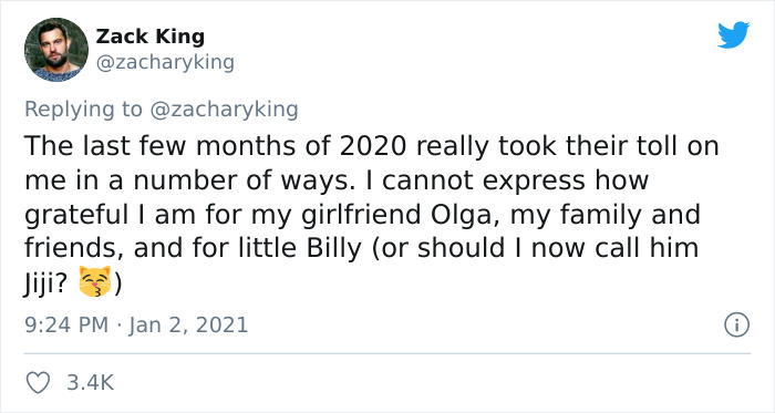 Cat Brings Its Parents A Note From The Neighbors He Visits, They Become Pen Pals With The Cat As Their Postman