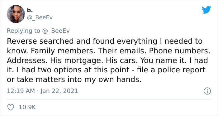 Scammer 'Sells' This Disabled Woman A PS5 For $450 And Never Sends It, So She Decides To Mess Up His Life Scammer 'Sells' This Disabled Woman A PS5 For $450 And Never Sends It, So She Decides To Mess Up His Life