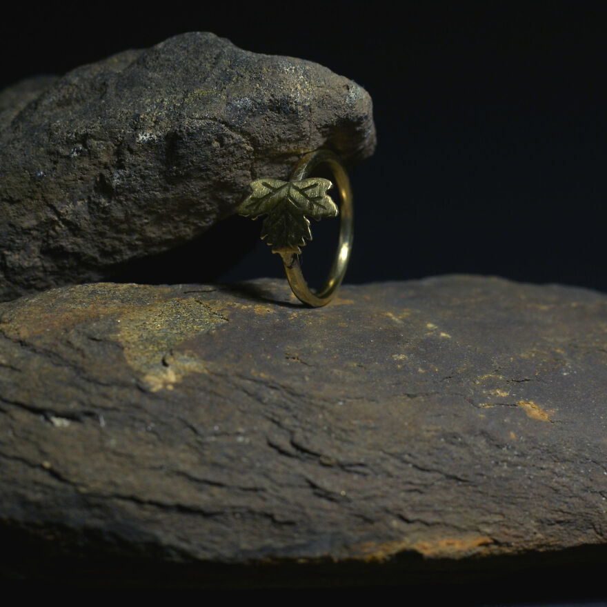 Brass Ring "Maple Leaf"