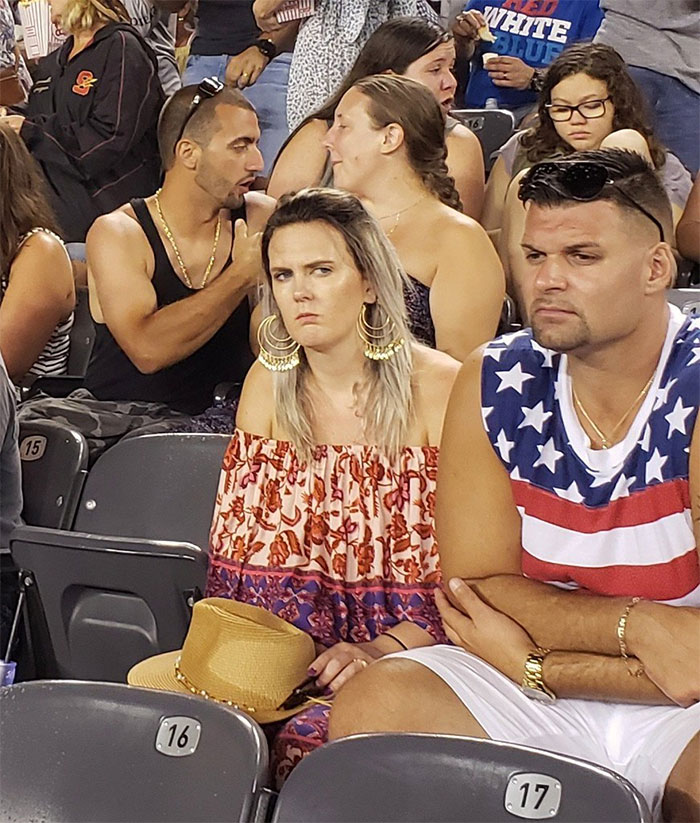 Couple Therapists Share The Most Common 'Red Flags' They Spot That Might Indicate The Relationship Is Problematic (30 Pics)