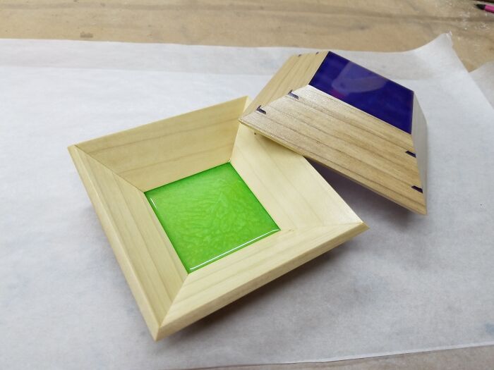 I Make Decorative Resin Dishes In A Variety Of Colors And Finishes.