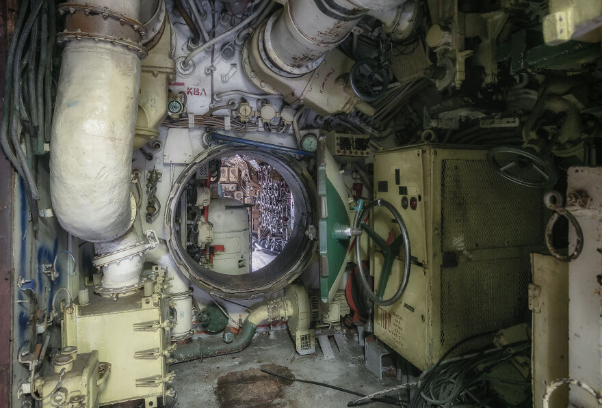 Our 15 Photos Show What’s Inside This Abandoned Soviet Submarine That We Found In European Waters 