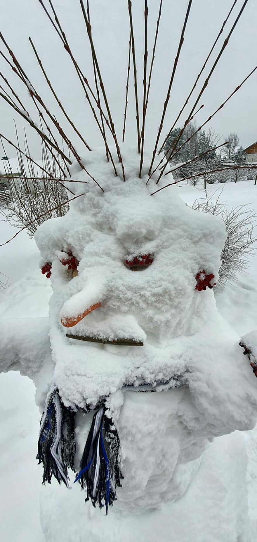 35 Mind-Blowing Photos Of Snow Sculptures In Lithuania, From Octopuses To A Human-Size Pikachu