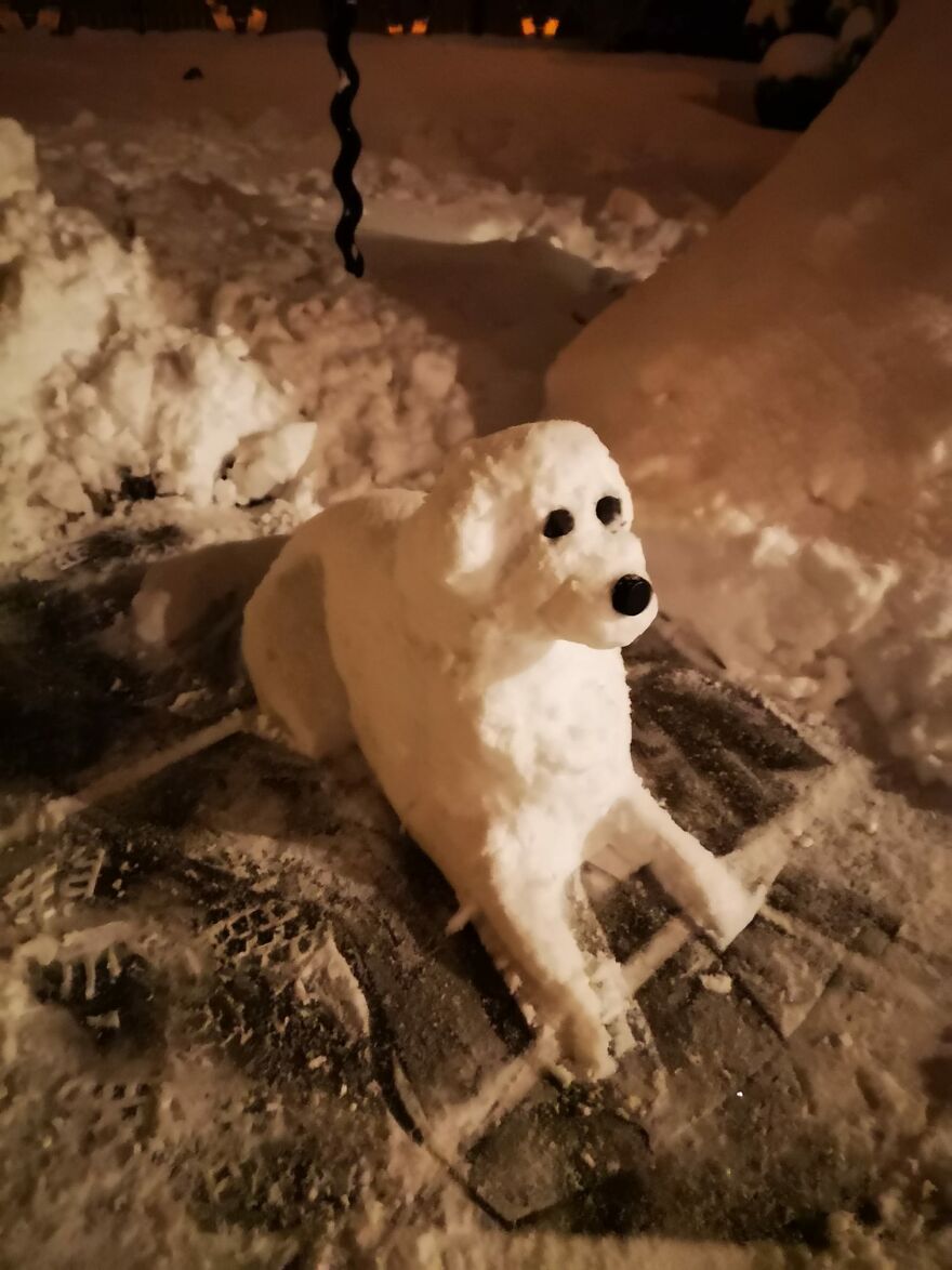 35 Mind-Blowing Photos Of Snow Sculptures In Lithuania, From Octopuses To A Human-Size Pikachu