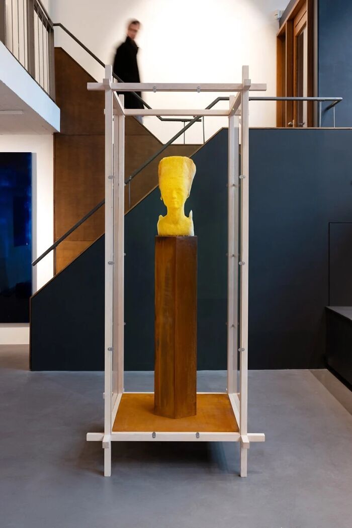 60,000 Bees Helped Create This Honeycomb Nefertiti Statue