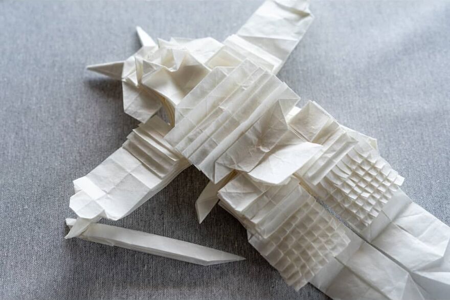Artist Spent 3 Months Planning A Warrior Samurai That He Folded From A Single Sheet Of Paper (19 Pics) Artist Spent 3 Months Planning A Warrior Samurai That He Folded From A Single Sheet Of Paper (19 Pics)
