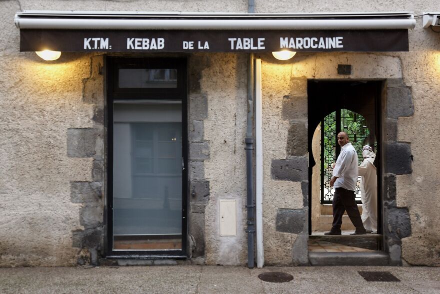 Digital-Art-Shops-Reopened-Superimposing-Photos-Lockdown-Aurillac-Bernard-Russo