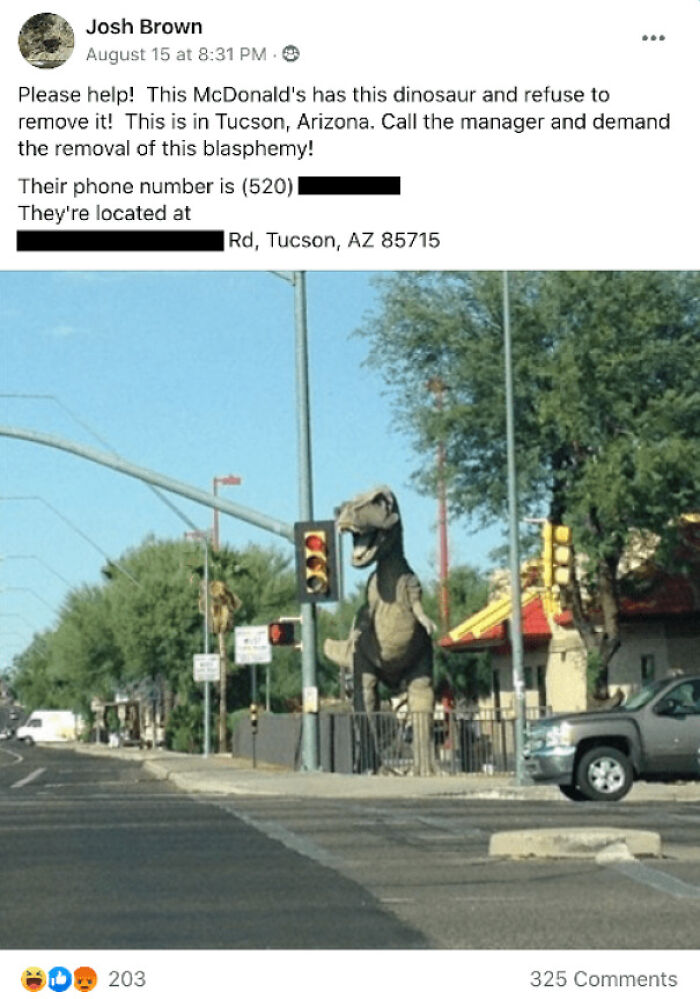 Christian's Against Dinosaurs Demand To See The Manager Over A Dinosaur Statue That's Been Up Since 1994 Apparently