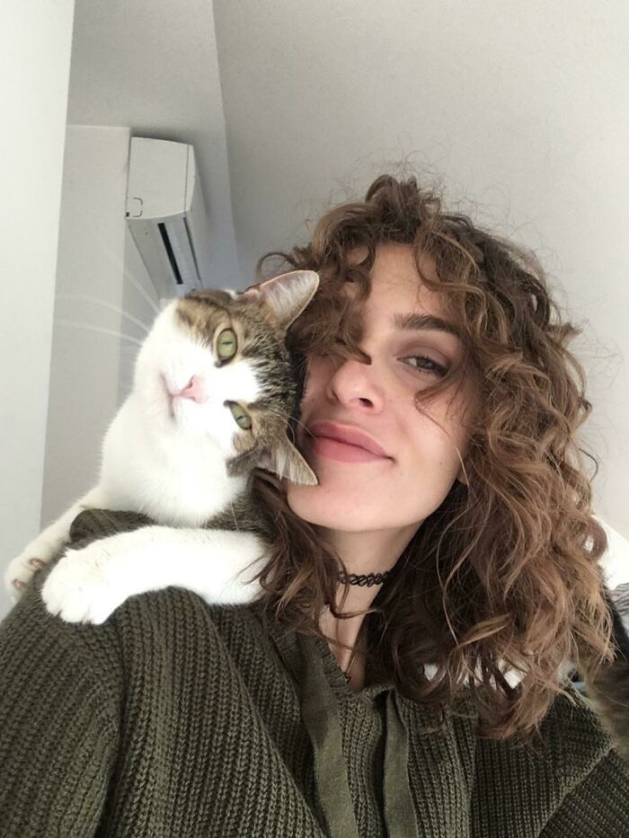 My Shoulder Cat, Lily, Is Using My Shoulders As If I'm Getting Paid To Be A 24/7 Cat Hanger