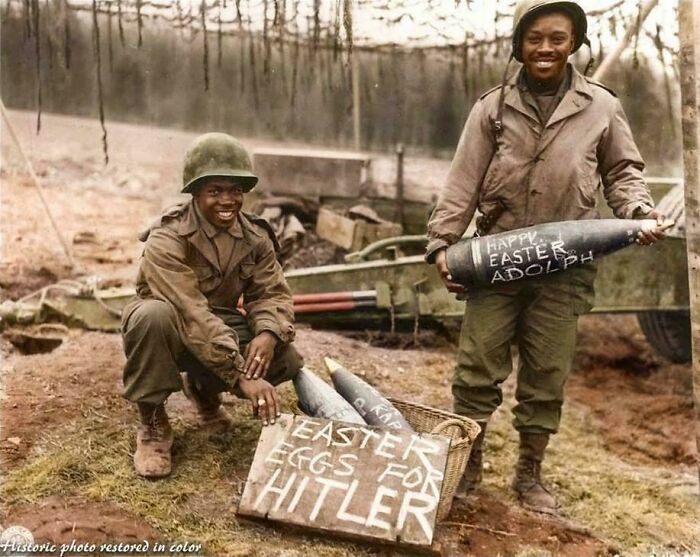 Famous Image Of African American Soldiers With Easter Artillery Shells