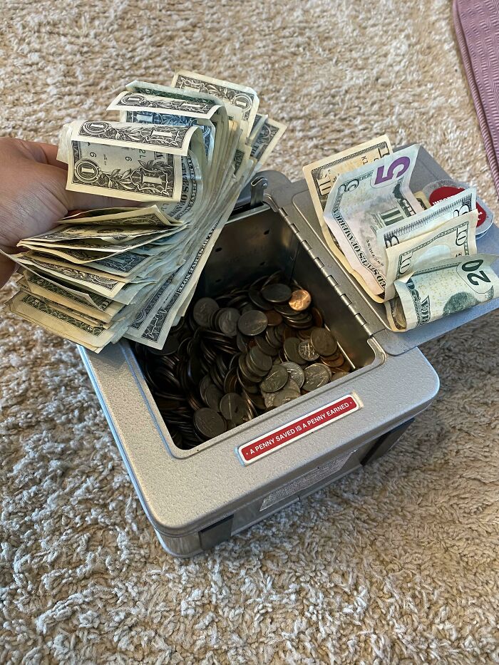 My 10-Year-Old Self Left Me His “Life Savings” For When I Turned 18. It Totaled Around $124 Dollars