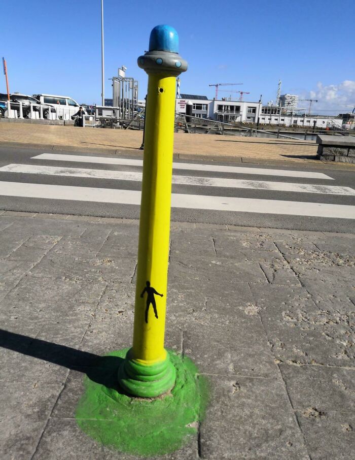 I Thought These Sort Of Things Only Happened Out In The Country, Not In The Middle Of A City