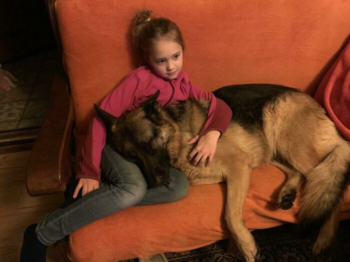 At My Parents House After 3 Weeks Without Visiting. She Felt Asleep While My Daughter Was Watching TV