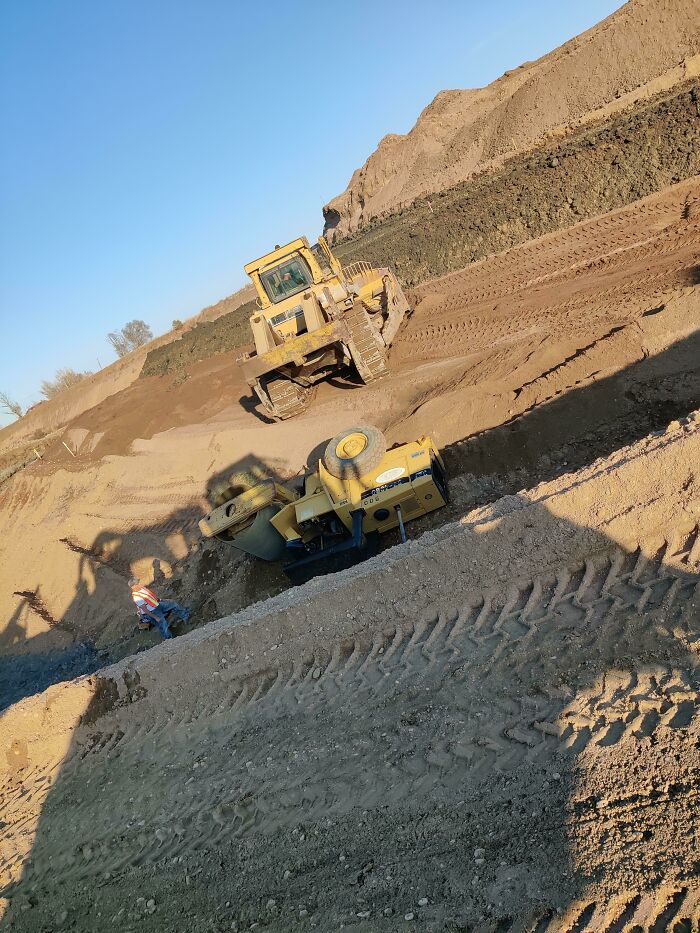 Had A Guy Flip The Roller Because He Got To Close To The Edge With The Vibrator On...