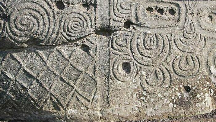 Til That There Is A Ancient Monument In Ireland Called Newgrange And Every Winter Solstice Its Chamber Is Illuminated For 17 Minutes By A Beam Of Light Which Reveals The Mysterious Carvings Within
