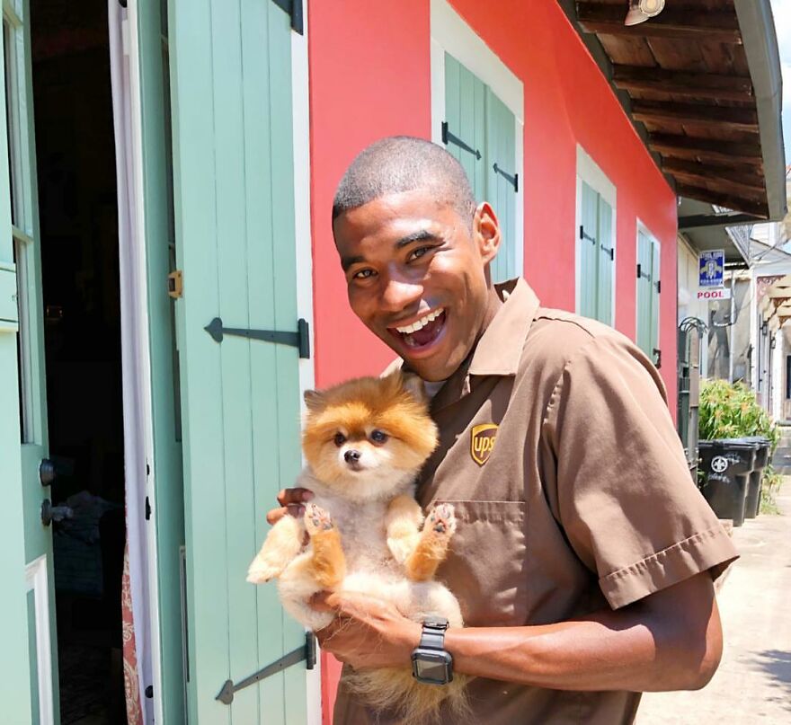 Delivery Man Continues To Take Breaks On The Way To Take Pictures And Pet The Dogs He Meets (New Pics)