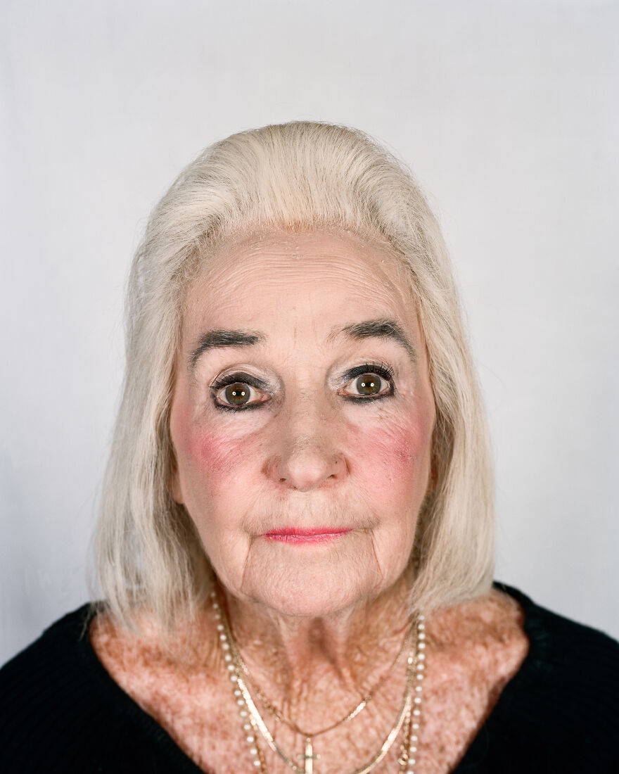 Sheila Ward Smith, Sea Point, 2006, "Looking Aside"