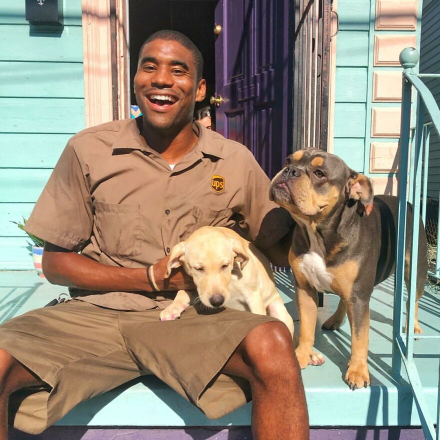 Delivery Man Continues To Take Breaks On The Way To Take Pictures And Pet The Dogs He Meets (New Pics)