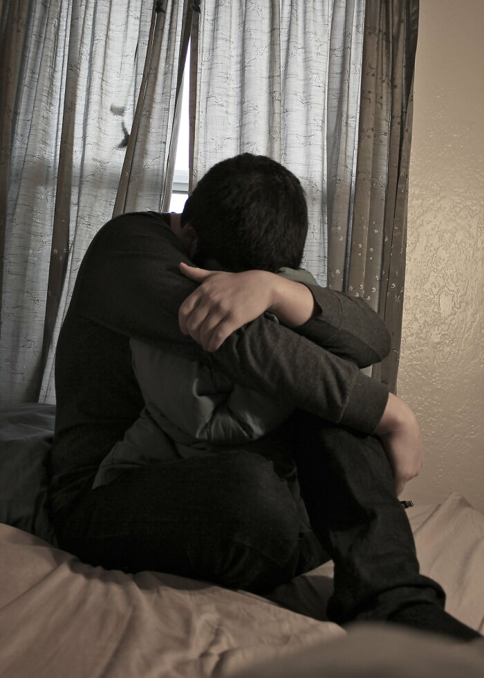 Couple Therapists Share The Most Common 'Red Flags' They Spot That Might Indicate The Relationship Is Problematic (30 Pics)