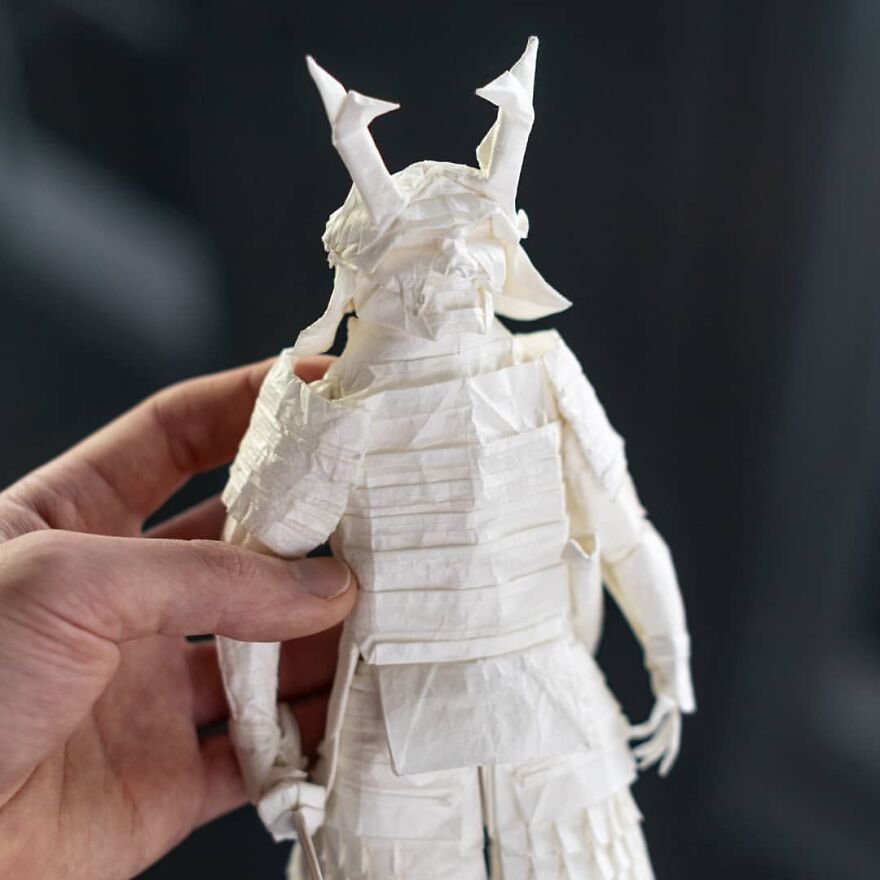 Artist Spent 3 Months Planning A Warrior Samurai That He Folded From A Single Sheet Of Paper (19 Pics) Artist Spent 3 Months Planning A Warrior Samurai That He Folded From A Single Sheet Of Paper (19 Pics)