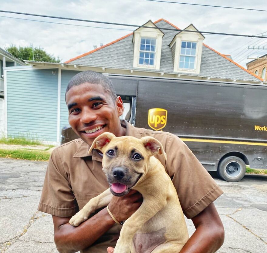 Delivery Man Continues To Take Breaks On The Way To Take Pictures And Pet The Dogs He Meets (New Pics)
