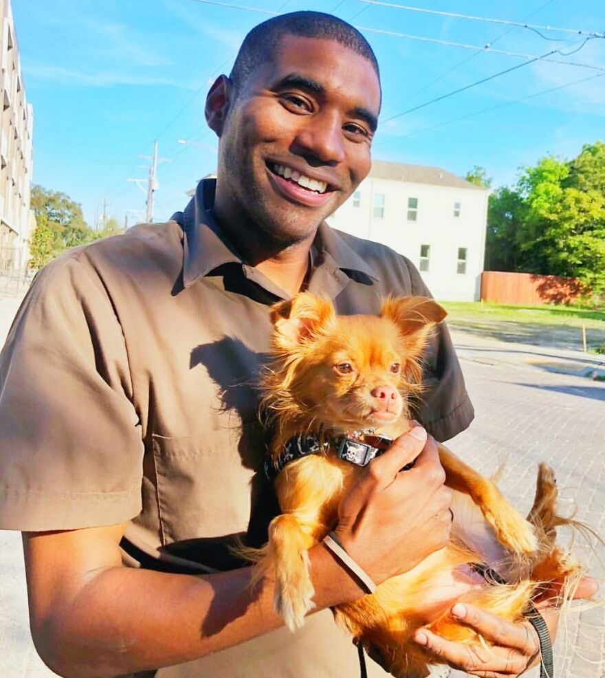Delivery Man Continues To Take Breaks On The Way To Take Pictures And Pet The Dogs He Meets (New Pics)