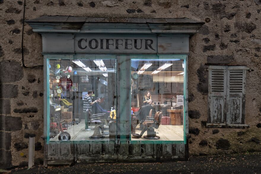 Digital-Art-Shops-Reopened-Superimposing-Photos-Lockdown-Aurillac-Bernard-Russo