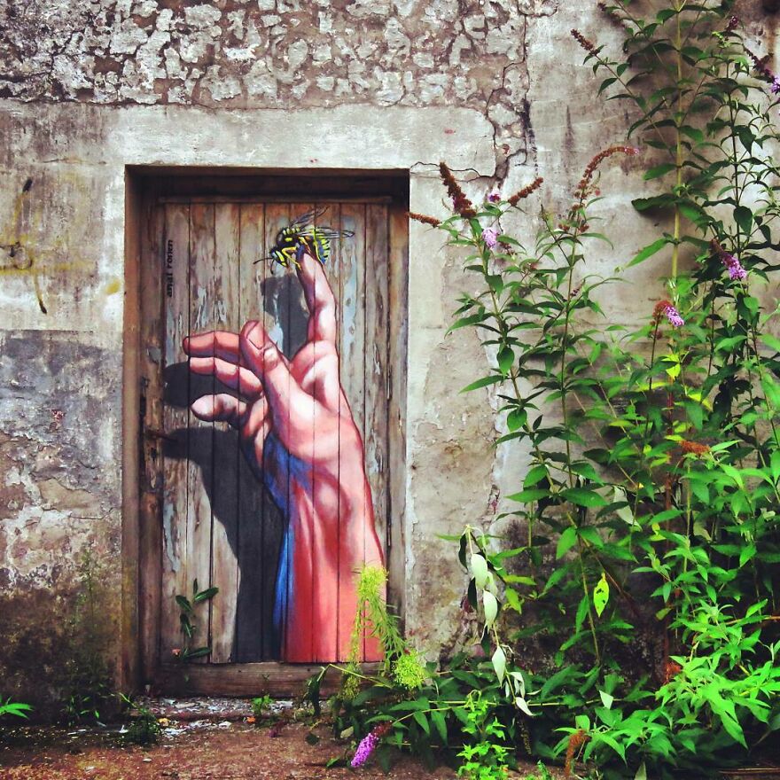 Anamorphic-Street-Art-3D-Optical-Illusions-Carlos-Alberto-Gh