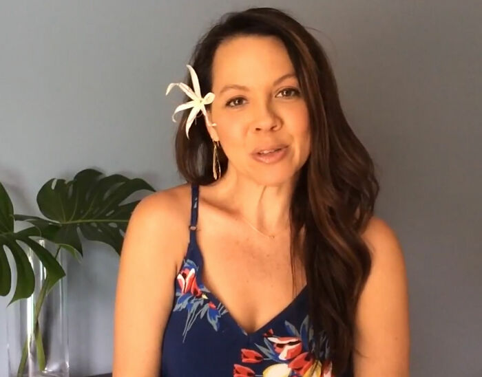 30 Hidden Dress Codes Folks Use To Send Signals About Themselves Shared In This Online Group