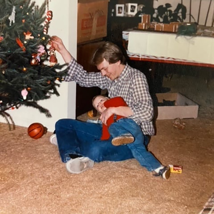 “I Used To Think That Dad Was Just A Family Man”: Store Owner-Turned-Father Shows What Personal Success Truly Looks Like