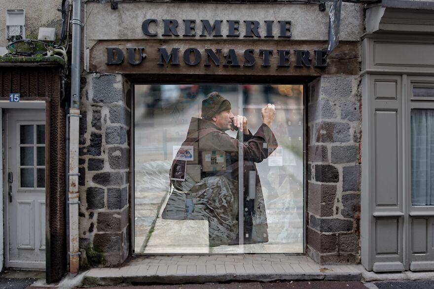 Digital-Art-Shops-Reopened-Superimposing-Photos-Lockdown-Aurillac-Bernard-Russo