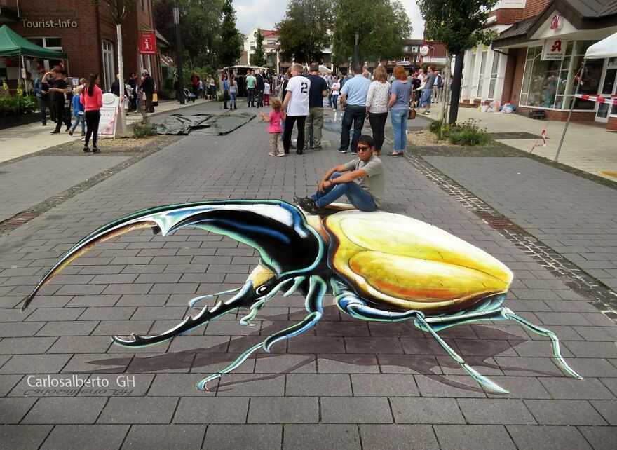 Anamorphic-Street-Art-3D-Optical-Illusions-Carlos-Alberto-Gh