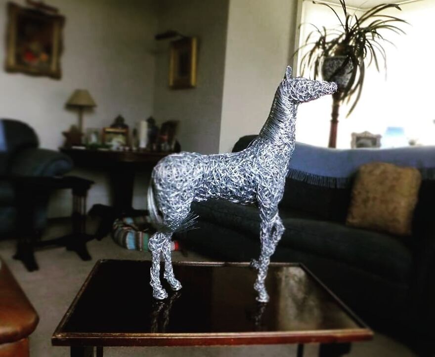 This Artist Makes Stunning Horse Sculptures Out Of Wire