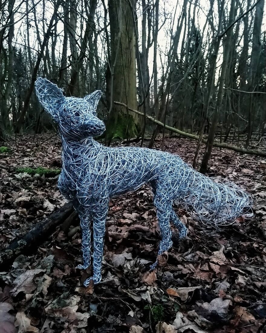 This Artist Makes Stunning Horse Sculptures Out Of Wire
