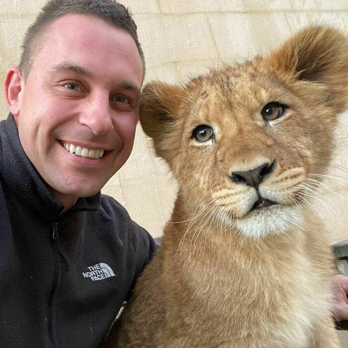 Australian Zookeeper Shares The Behind-The-Scenes Of Running A Wildlife Park (21 Pics) Australian Zookeeper Shares The Behind-The-Scenes Of Running A Wildlife Park (21 Pics)