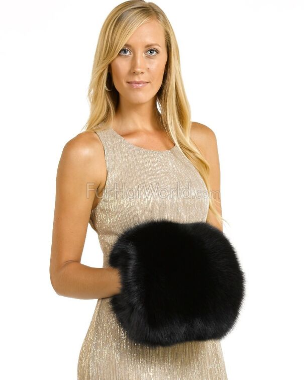 Canadian_Fox_Fur_Barrel_Muff_Black_3547-5ff2f0f0504c7.jpg