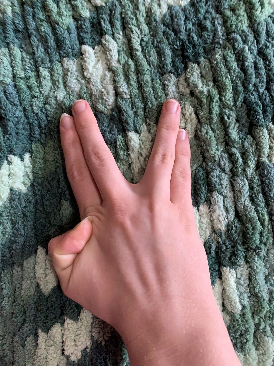 I Can Do Spock And The Thumb Behind My Hand