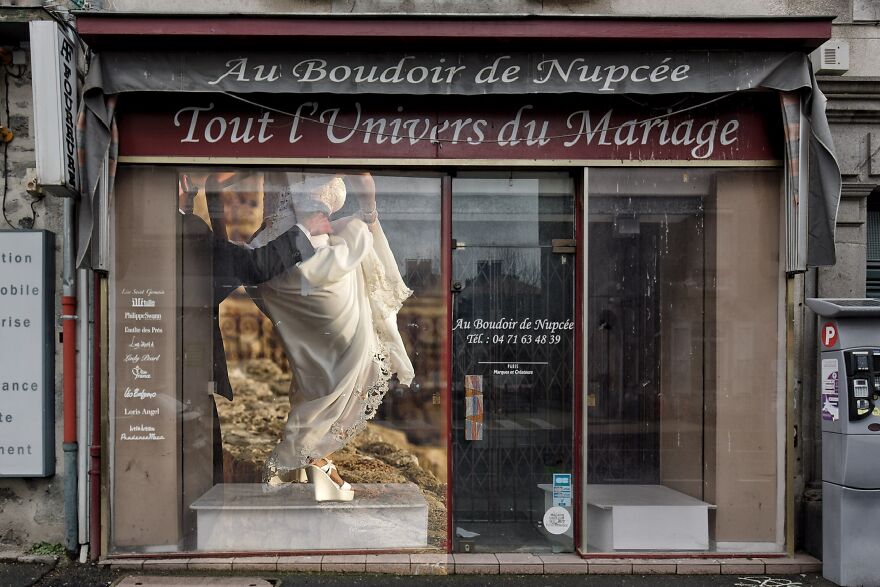 Digital-Art-Shops-Reopened-Superimposing-Photos-Lockdown-Aurillac-Bernard-Russo