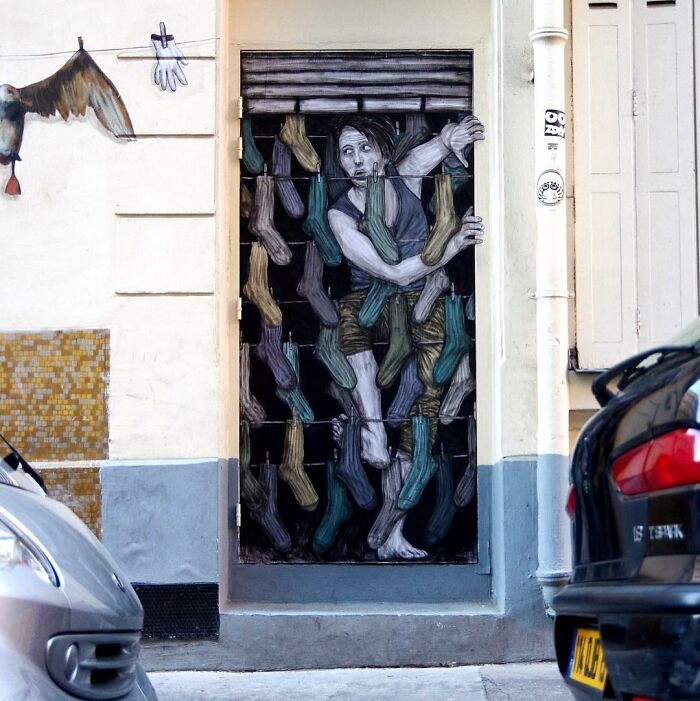 French Artist Brings Life To Buildings And Monotonous Objects On Parisian Streets With His Art