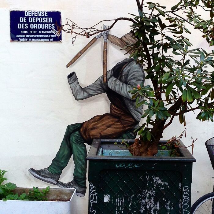 French Artist Brings Life To Buildings And Monotonous Objects On Parisian Streets With His Art