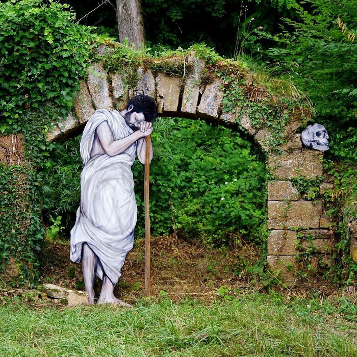 French Artist Brings Life To Buildings And Monotonous Objects On Parisian Streets With His Art