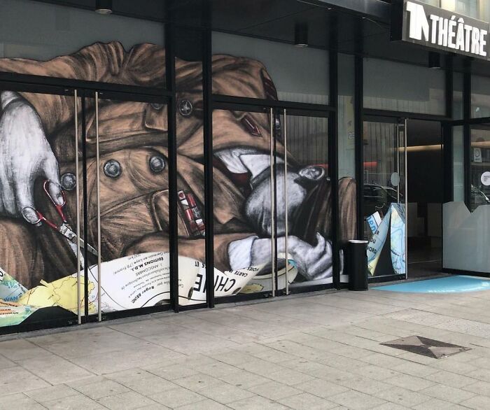 French Artist Brings Life To Buildings And Monotonous Objects On Parisian Streets With His Art