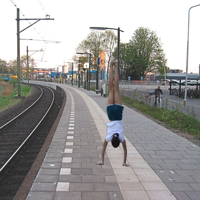 Handstand