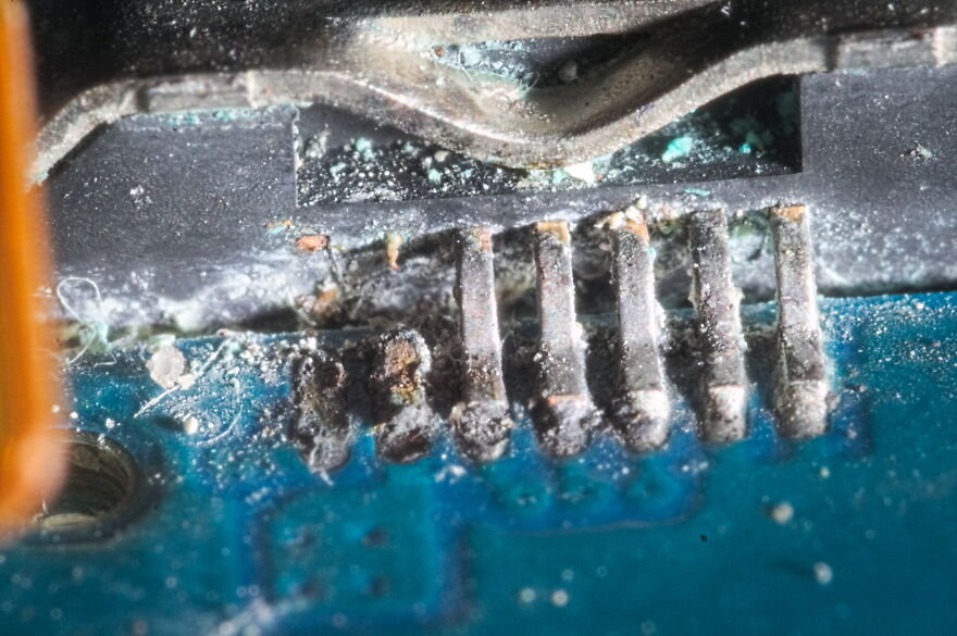 I Shot Macros Of Artifical Objects, And This 39 Pics Will Show A Mini-Universe Of Your Everyday Things